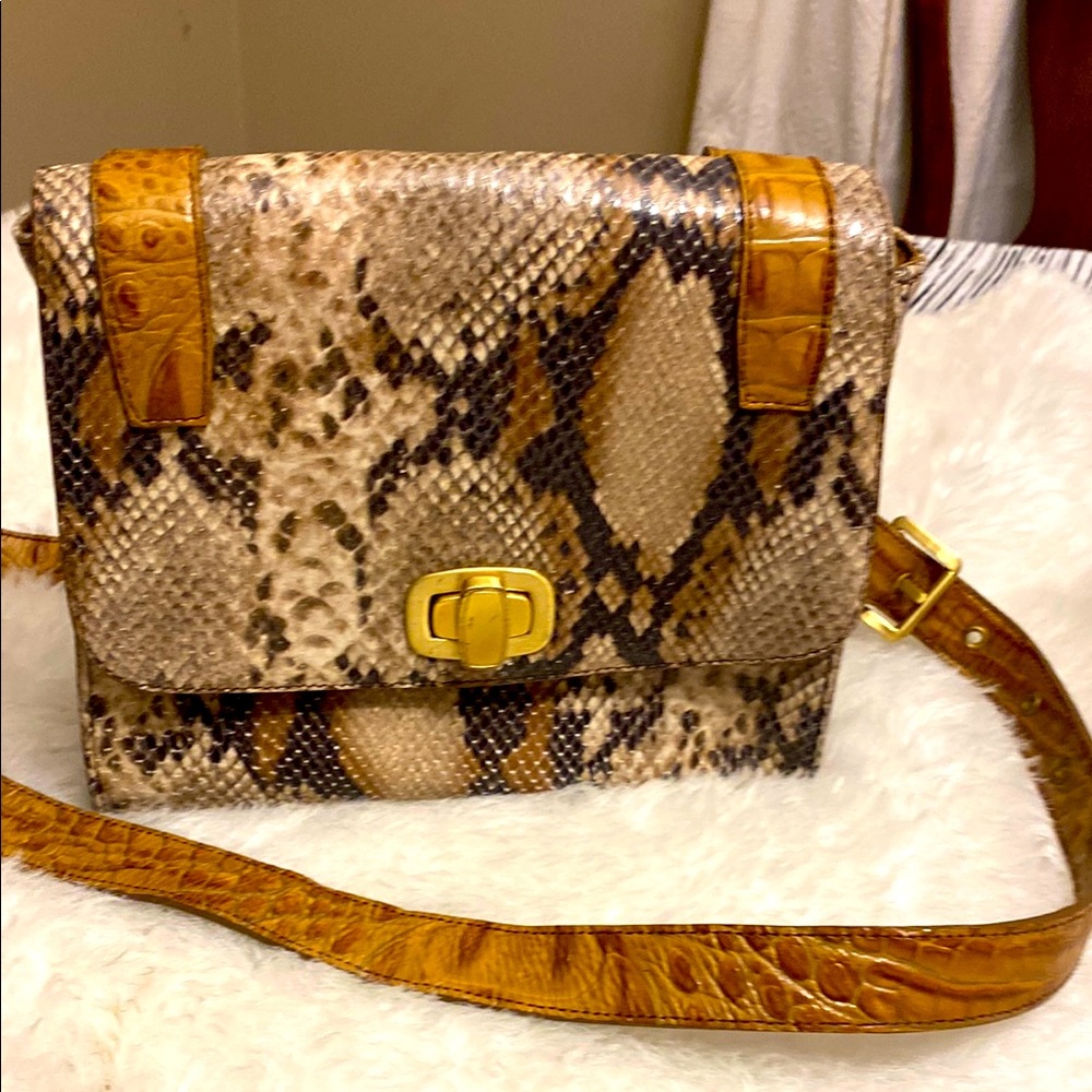 Brahmin snake print 9” crossbody w/gold tone-only callout gold closure